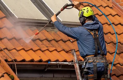 Démoussage et hydrofuge de toiture à Lesdain